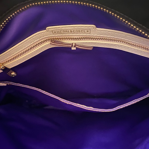 💕SOLD💕Henri Bendel Jetsetter Crossbody -Black - Picture 9 of 14